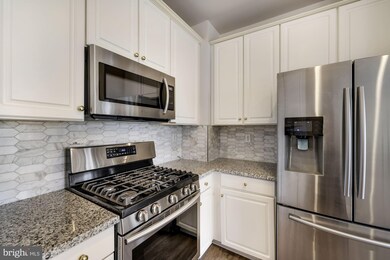 157 Chevy Chase St unit A, Gaithersburg, MD 20878 - photo 6