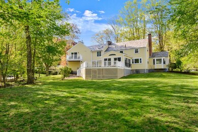 60 Thackeray Rd, Wellesley Hills, MA 02481 - photo 2
