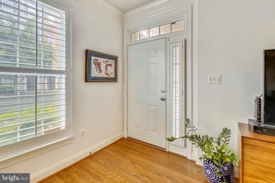 164 Chevy Chase St, Gaithersburg, MD 20878 - photo 2