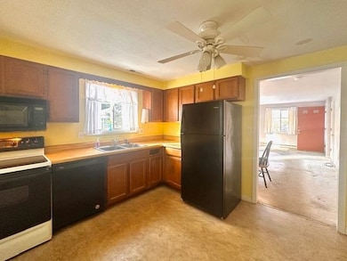 22 Piscataqua Rd, Concord, NH 03301 - photo 5