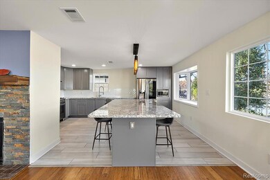 9492 Roundlake Blvd, White Lake, MI 48386 - photo 7