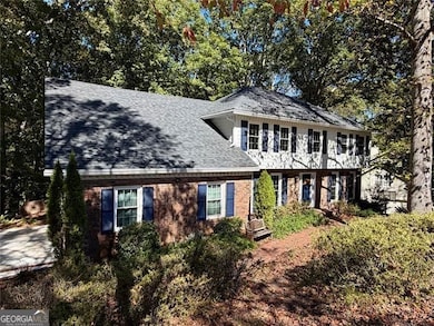 1820 Branch Valley Dr, Roswell, GA 30076 - photo 2