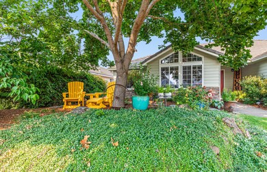 706 Daffney Ln, Central Point, OR 97502 - photo 3