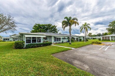 452 High Point Dr Unit B-large-002-33-DS
