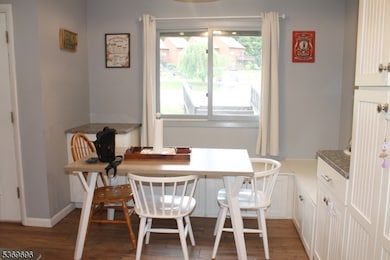 1 Silver Star Ct unit 2, Vernon, NJ 07462 - photo 2