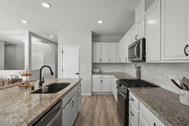 7181 Mustengo Dr, Reno, NV 89506 - photo 5