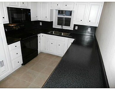 145 N Neal St, Prairie Grove, AR 72753 - photo 7