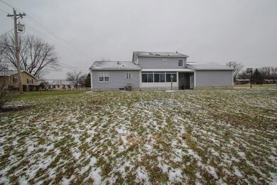 Extra - Exterior Back