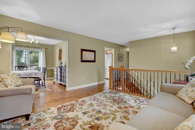 301 Lamp Post Ln, Hershey, PA 17033 - photo 7