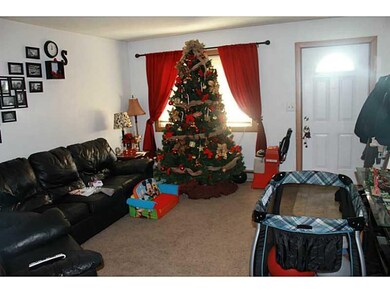 822 W 15th St, Greensburg, IN 47240 - photo 3