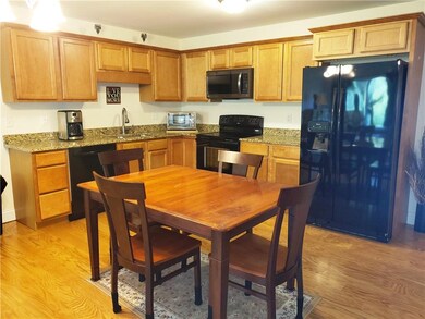 17 Gray Coach W unit U1707, Cranston, RI 02921 - photo 2