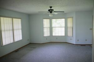 Int- living 1(2)