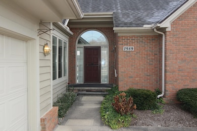 1989 Stonebridge Dr N, Ann Arbor, MI 48108 - photo 2