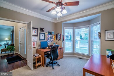 8435 Lanier Overlook Ct, Bristow, VA 20136 - photo 5