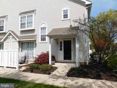 705 Oliphant Ln, Mount Laurel, NJ 08054 - photo 2