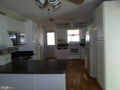 114 Ferdinand Ave, Glen Burnie, MD 21061 - photo 3