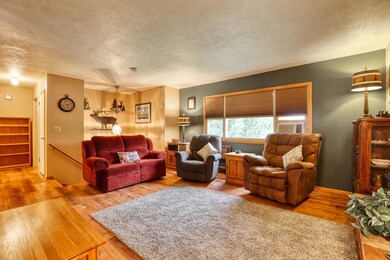 1320 Dana Ave - LR2