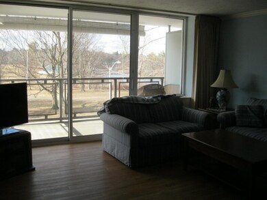 Executive House unit 307, Worcester, MA 01609 - photo 6