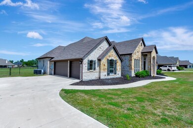 104 Spirit Ct, Weatherford, TX 76087 - photo 3