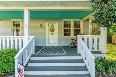 Property entrance featuring a porch