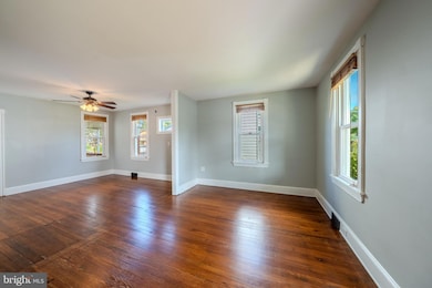 404 Center St, Kennett Square, PA 19348 - photo 5