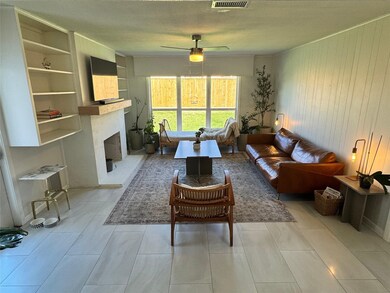 8538 Forum Dr, Houston, TX 77055 - photo 2