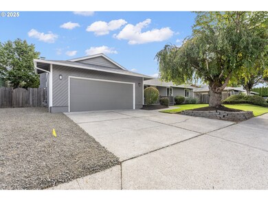 302 SE Paropa Ct, Gresham, OR 97080 - photo 2