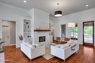 07-216 Reservoir Way