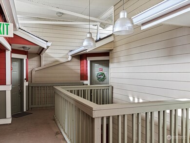 7711 NE 175th St unit E313, Kenmore, WA 98028 - photo 2