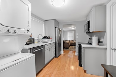 7 Vining Ct unit 2, Woburn, MA 01801 - photo 2