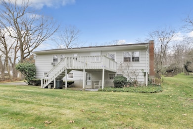 19 Robin Ln, Shelton, CT 06484 - photo 7