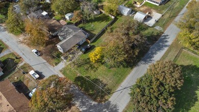 901 W Ford St, Denison, TX 75020 - photo 6