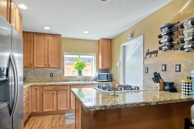 118 Flamingo Dr, Oceanside, CA 92054 - photo 5