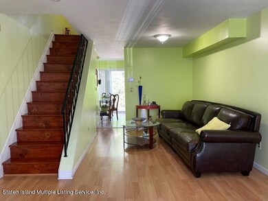 33 Theater Ln, Staten Island, NY 10304 - photo 7