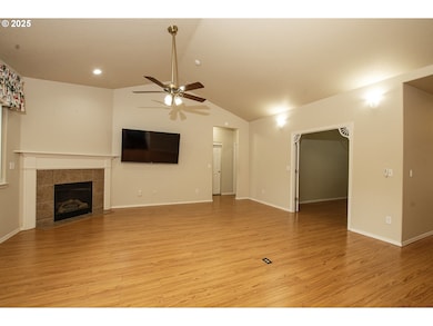 22 Almond Way, Creswell, OR 97426 - photo 6