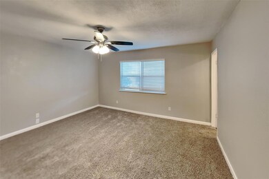 7456 Tunbridge Dr, North Richland Hills, TX 76182 - photo 6