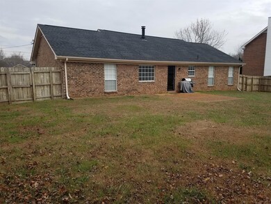 Nice area to have family or friends over for the nice weather months