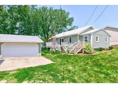 4450 SE 17th Ct, Des Moines, IA 50320 - photo 2