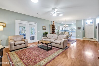 816GreystoneCourt-13