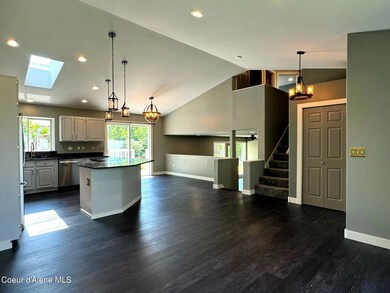 Living Room / Kitchen