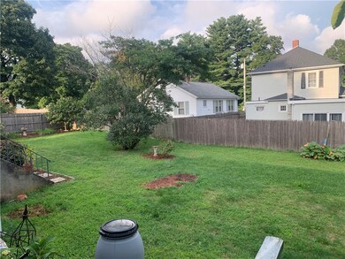 7 Lafayette St, West Warwick, RI 02893 - photo 3