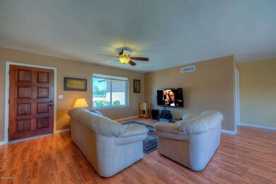 002_Living Area