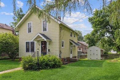 427 N 8th Ave E, Newton, IA 50208 - photo 2