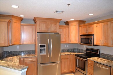 6121 SE Landing Way unit 6-4, Stuart, FL 34997 - photo 5