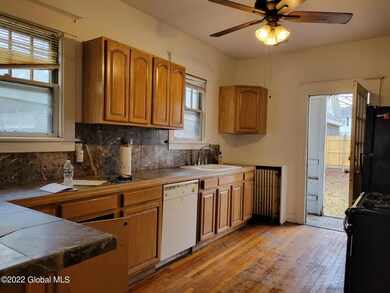 713 Washington Ave, Albany, NY 12206 - photo 6