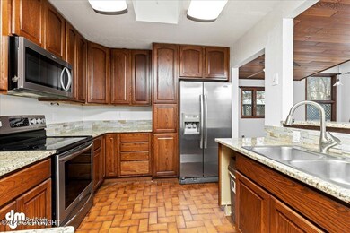 08-Kitchen 20230317-DW-2766