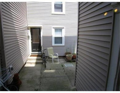 31 Plymouth St unit 1, Cambridge, MA 02141 - photo 6