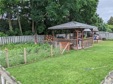 4935 Coventry Ct unit 1-4, Eau Claire, WI 54701 - photo 6