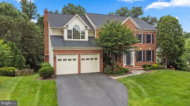 12607 Asturian Ct, Herndon, VA 20171 - photo 2