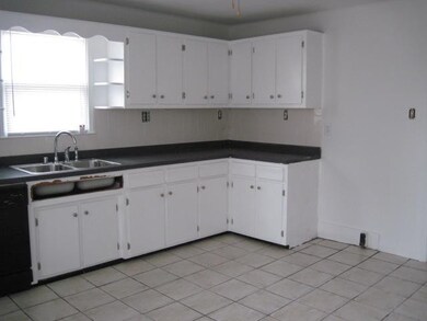 825 Manns Rd, Harrodsburg, KY 40330 - photo 5